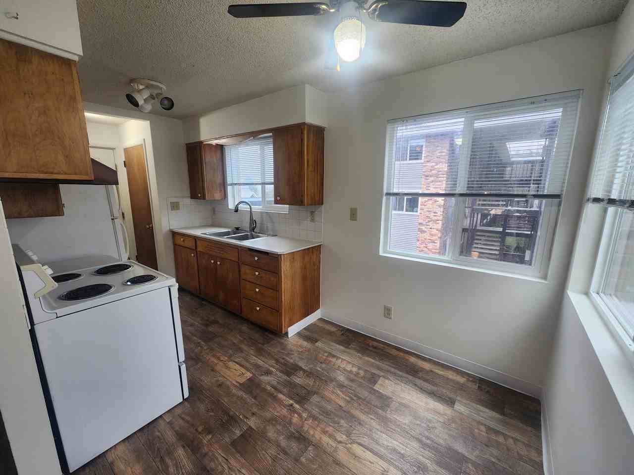 2102 W 1st Ave #3 - Photo 2 of 7