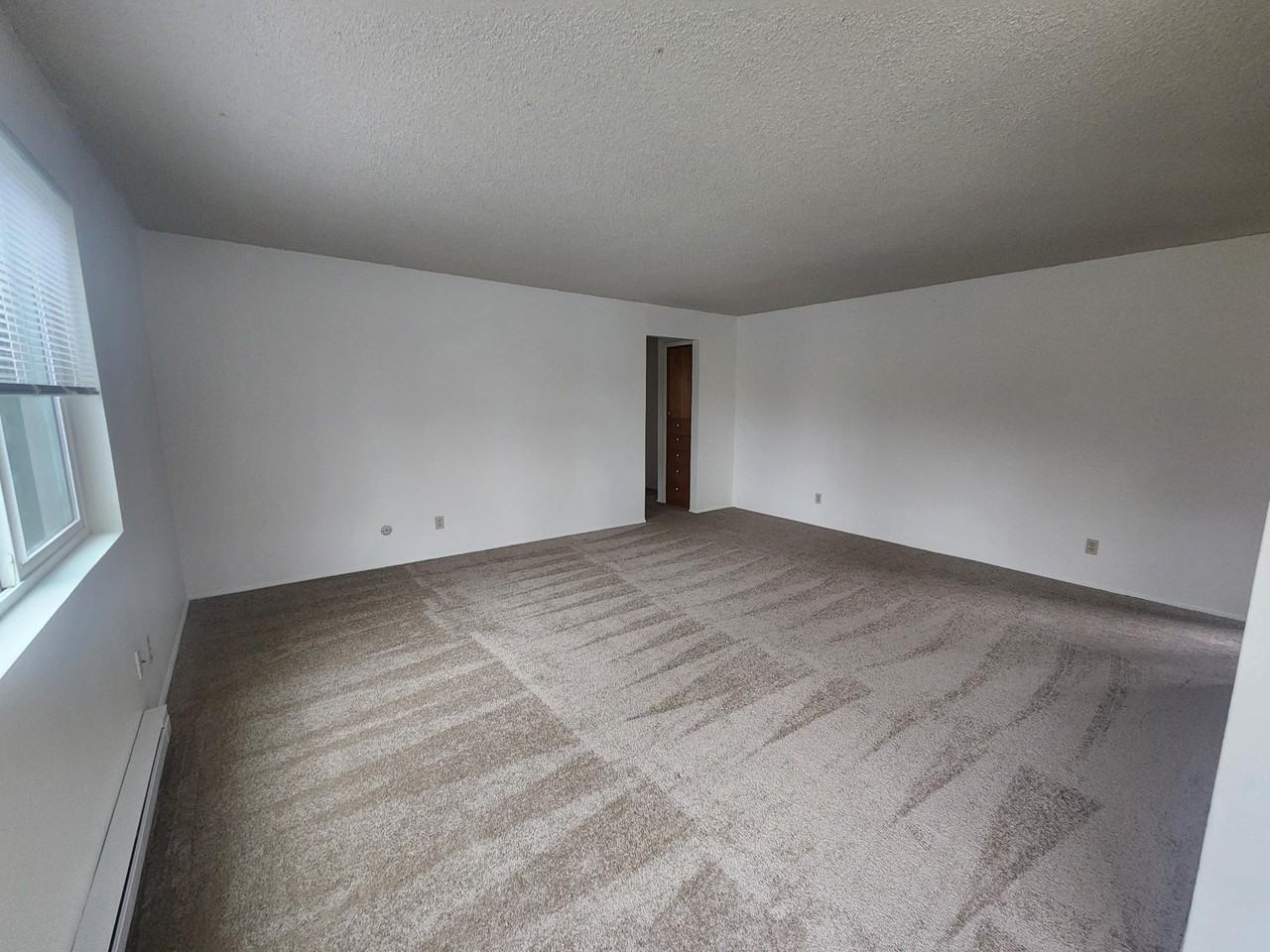 2102 W 1st Ave #3 - Photo 6 of 7