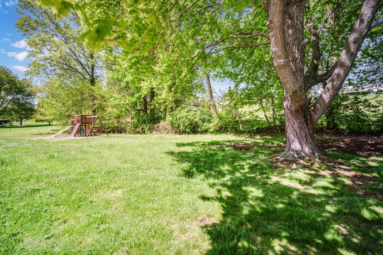 87 Courtney Dr #NA - Photo 2 of 21