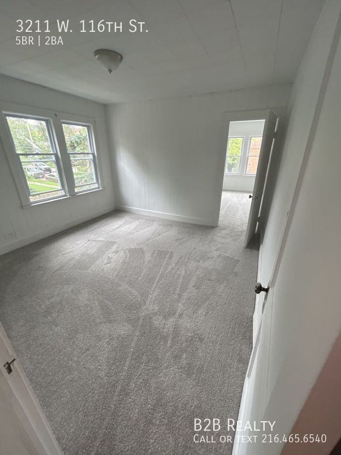 3211 W 116th St - Photo 3 of 41