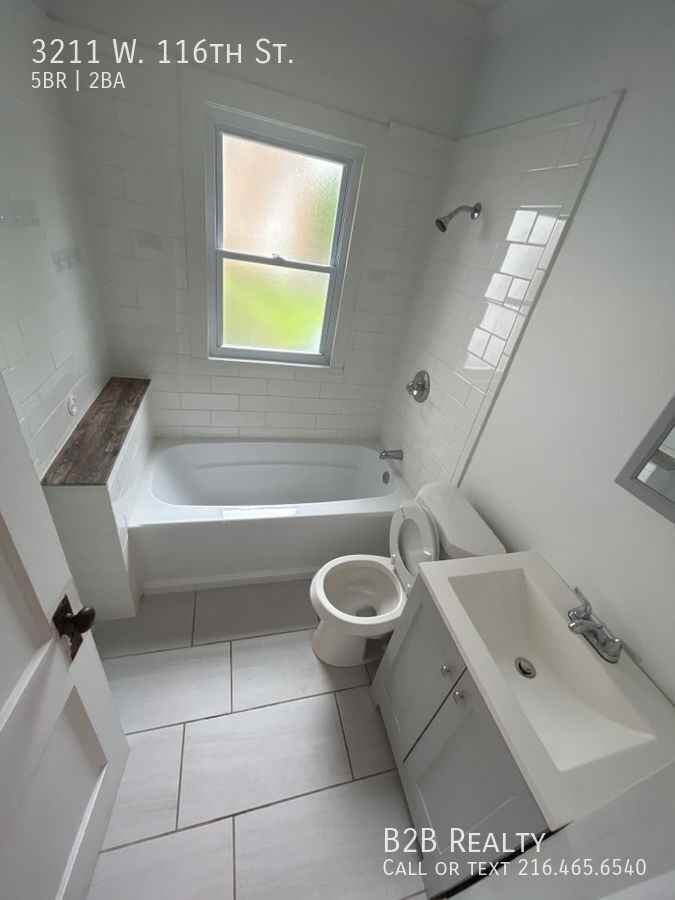 3211 W 116th St - Photo 7 of 41