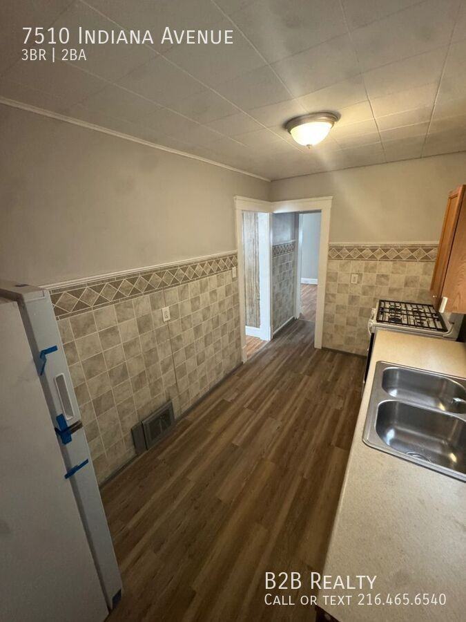 7510 Indiana Ave - Photo 3 of 28