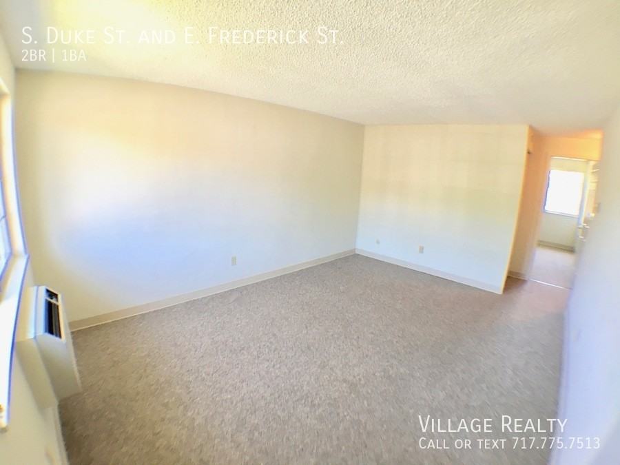 Duke & E. Frederick St. #B - Photo 6 of 26