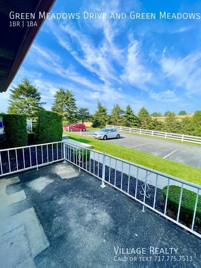 Green Meadows Drive & & Green Meadows Drive #528 - Photo 3 of 26