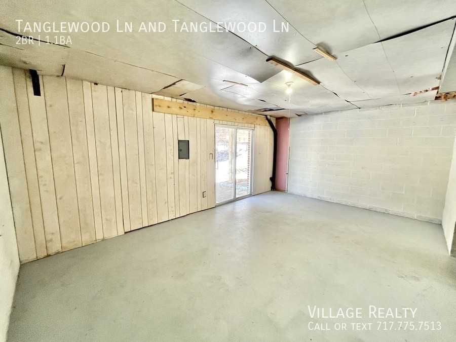 Tanglewood & Tanglewood Ln - Photo 5 of 50