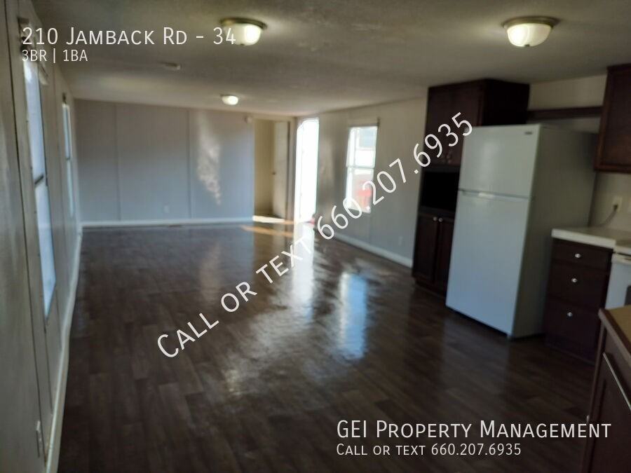 210 Jamback Rd #34