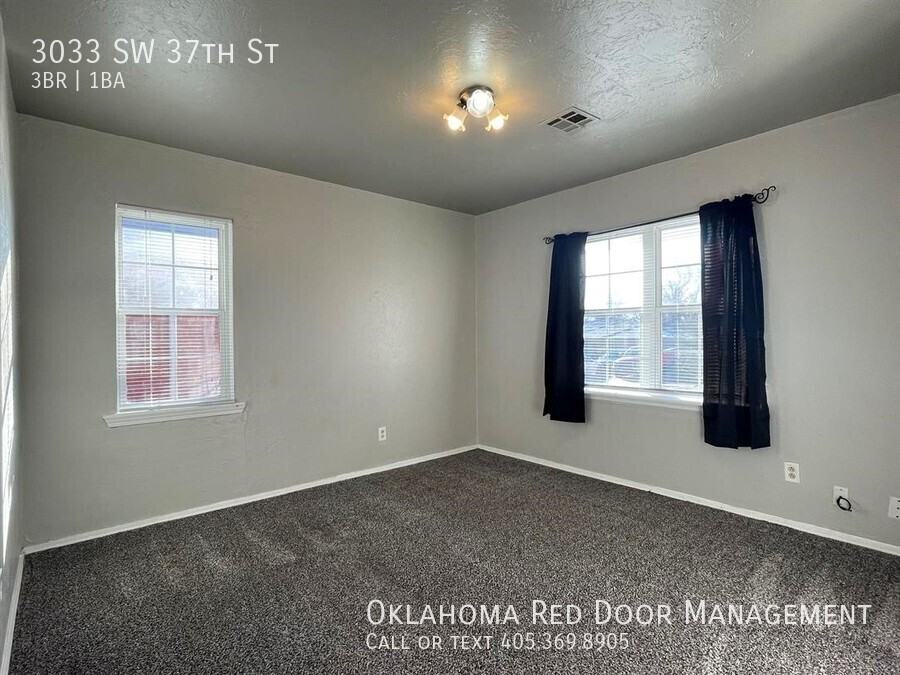 3033 Sw 37th St - Photo 6 of 10