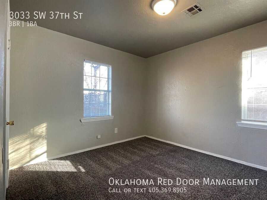 3033 Sw 37th St - Photo 7 of 10