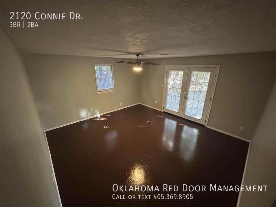 2120 Connie Dr - Photo 2 of 8