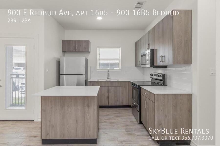 900 E Redbud Ave - Photo 4 of 9