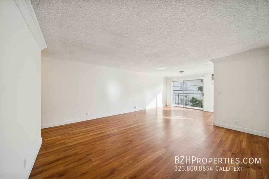 7548 Hampton Ave #205 - Photo 3 of 20