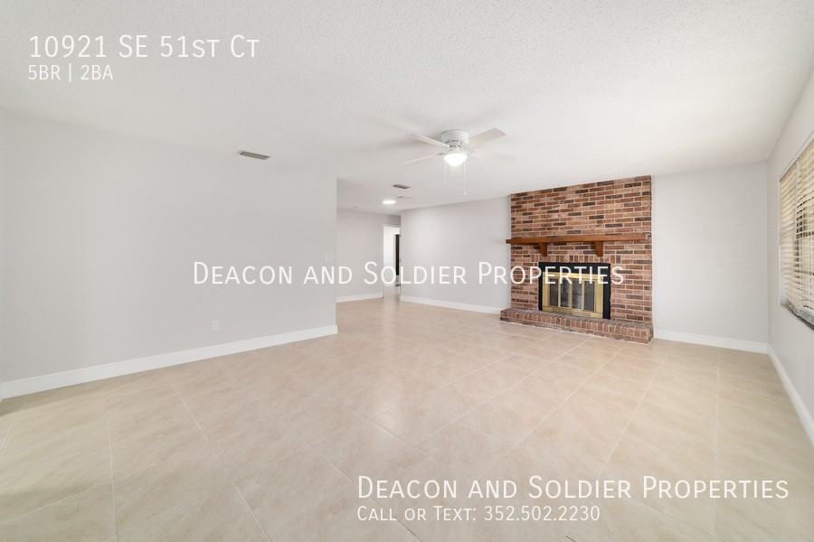 10921 Se 51st Ct - Photo 3 of 42