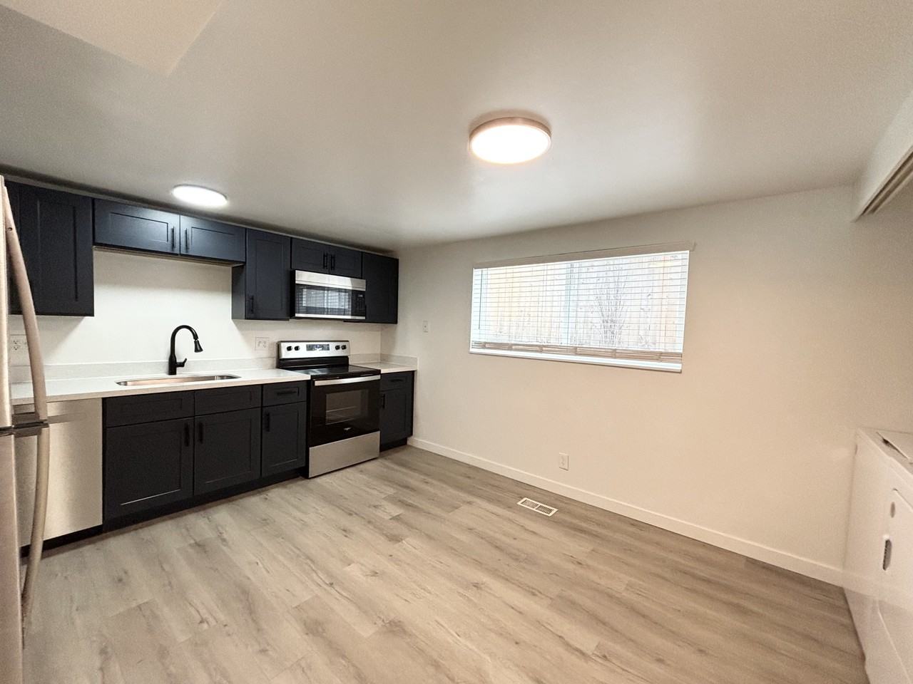 *1401 - 1403 S 300 E, SLC, UT 84115 - Photo 4 of 17