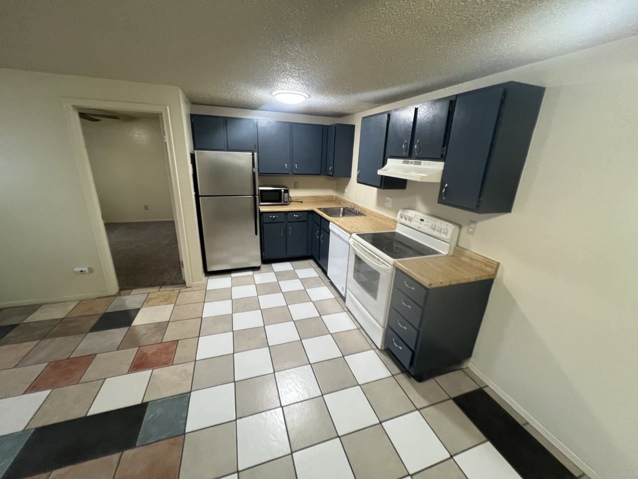 229 15th Street - Photo 7 of 13