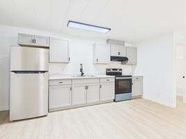 featured image of 925 Gilmore St