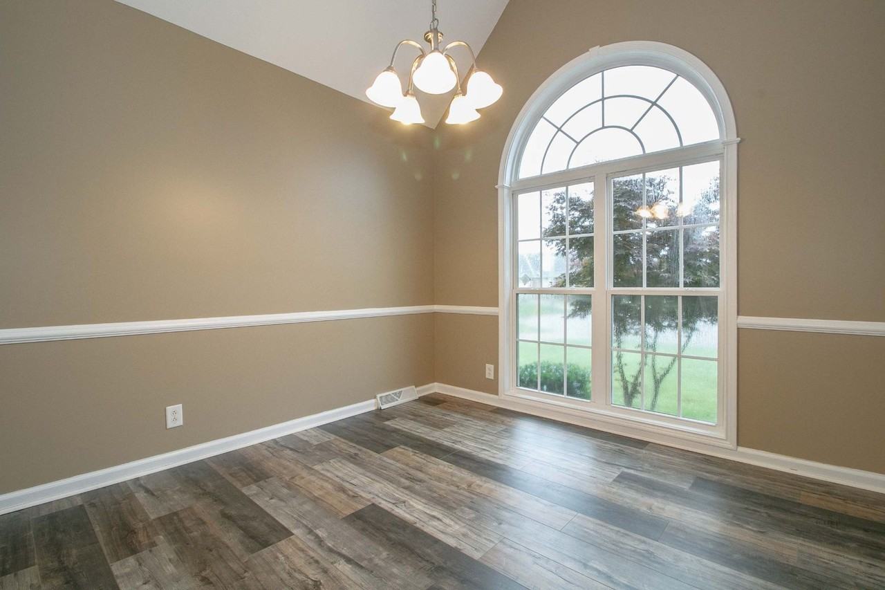 284 Ballygar Ct - Photo 4 of 42