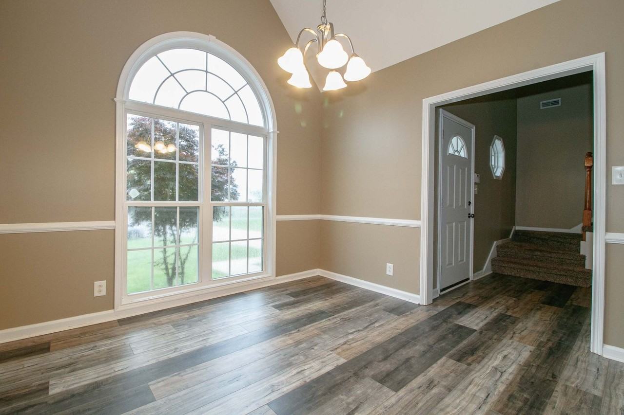 284 Ballygar Ct - Photo 5 of 42