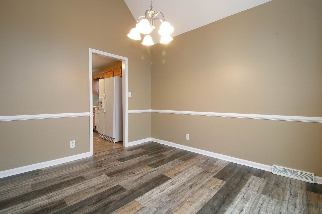 284 Ballygar Ct - Photo 7 of 42