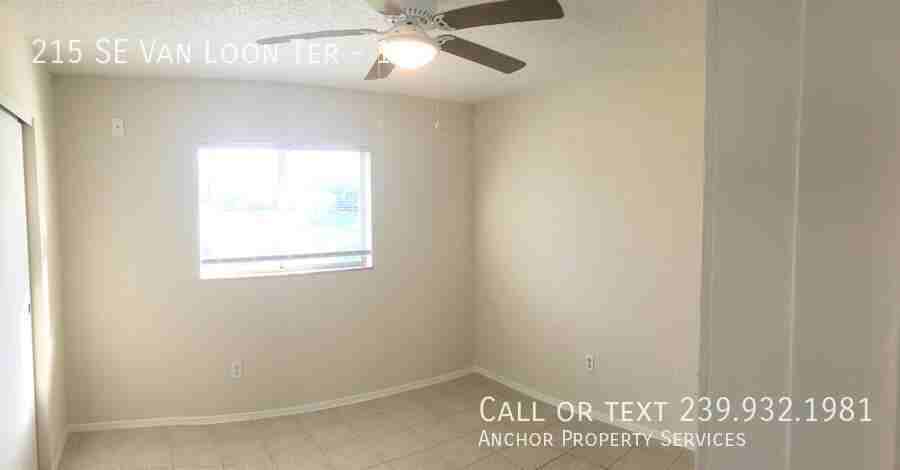 215 Se Van Loon Ter #1 - Photo 7 of 10