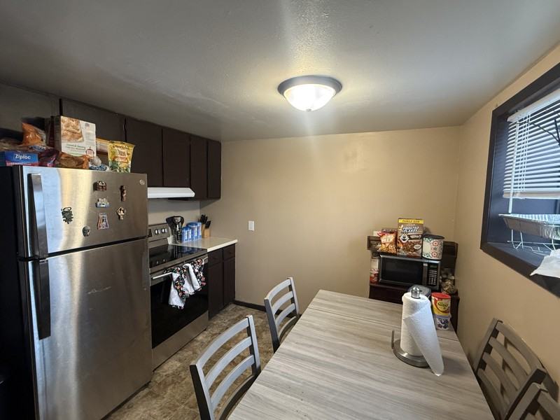 1521 Srd St #C - Photo 2 of 6