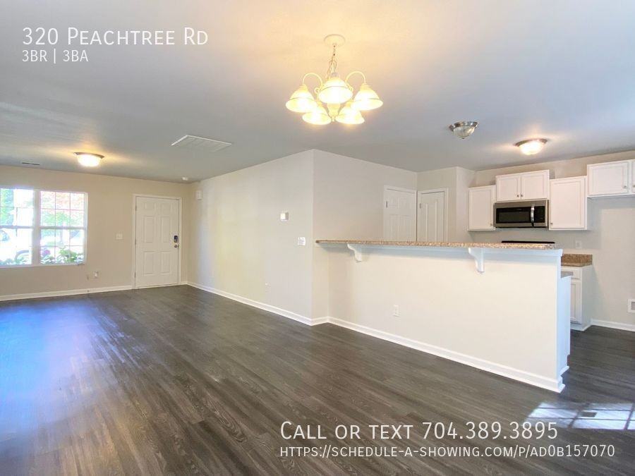 320 Peachtree Rd - Photo 4 of 20