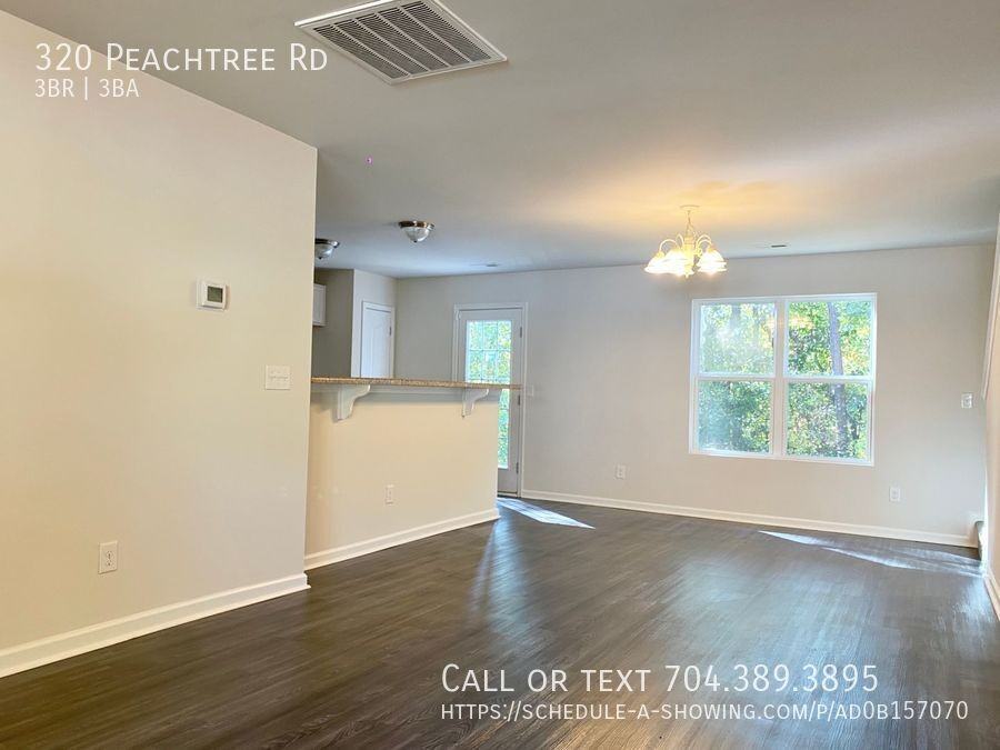 320 Peachtree Rd - Photo 5 of 20