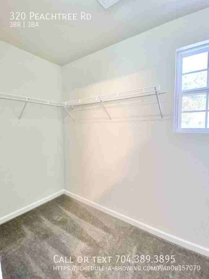 320 Peachtree Rd - Photo 7 of 20