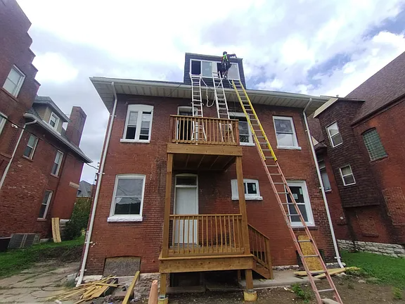 4266 Washington Avenue Street - Photo 2 of 5