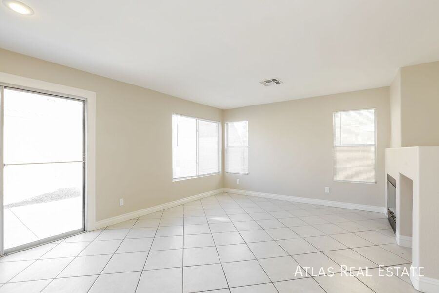 4933 Via Luis Ct - Photo 5 of 22