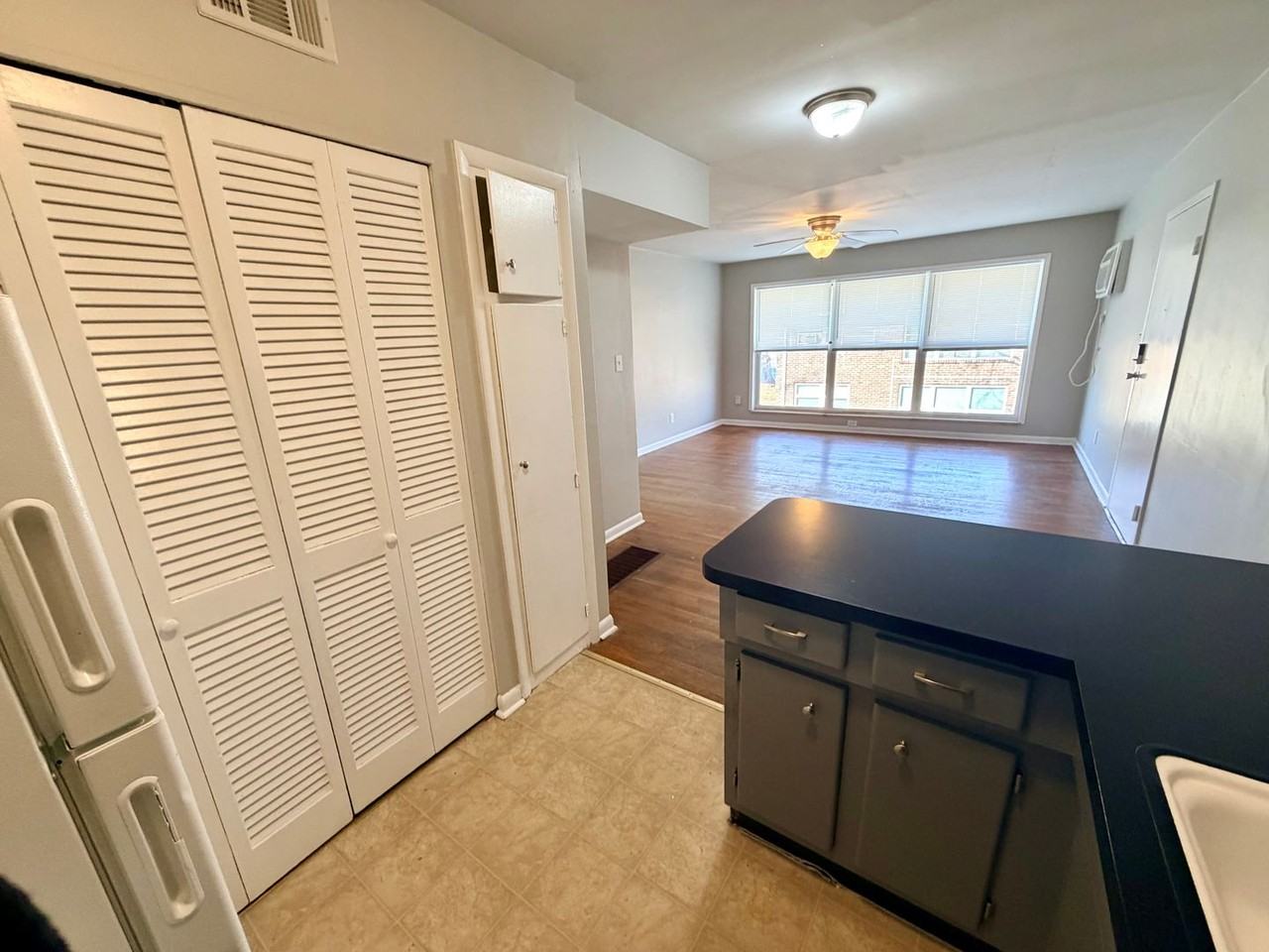 1568 Alexandria Dr #2BZ3 - Photo 3 of 10