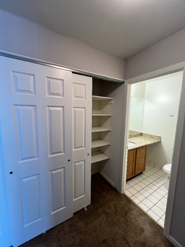 5750 Abbey Dr #5750-2E - Photo 7 of 8