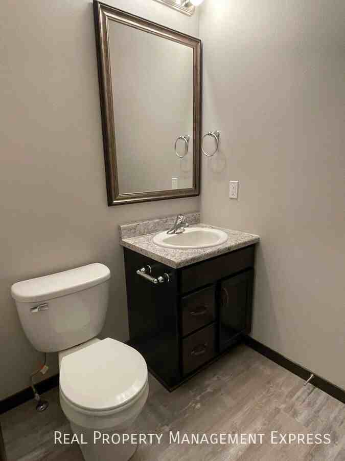 2354 S Ronsiek Ave - Photo 6 of 18