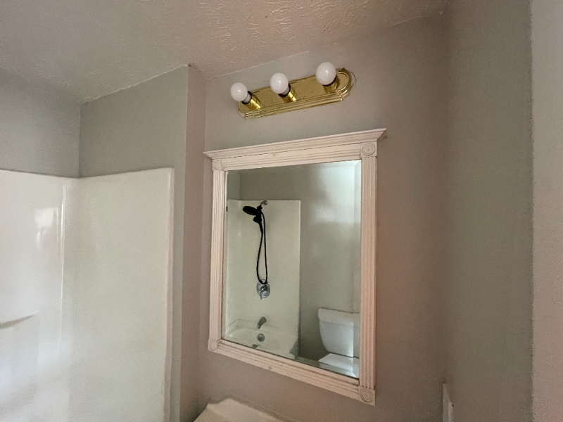 3413 E 72nd St - Photo 7 of 20