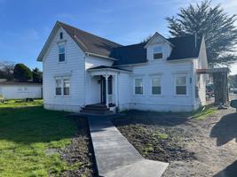 featured image of 3353 Spear Ave