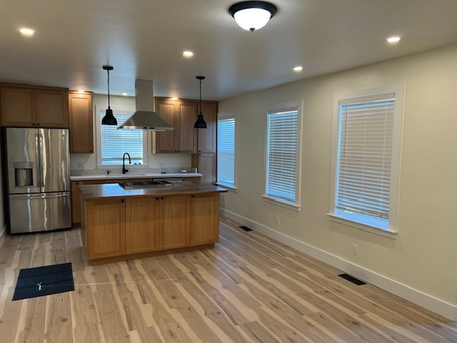 3353 Spear Ave - Photo 2 of 18