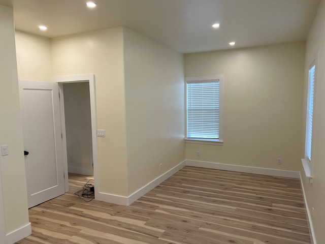 3353 Spear Ave - Photo 7 of 18