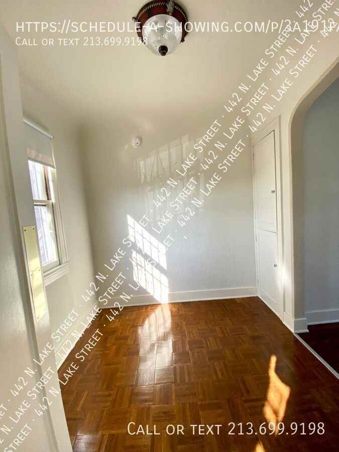 442 N Lake St - Photo 7 of 25