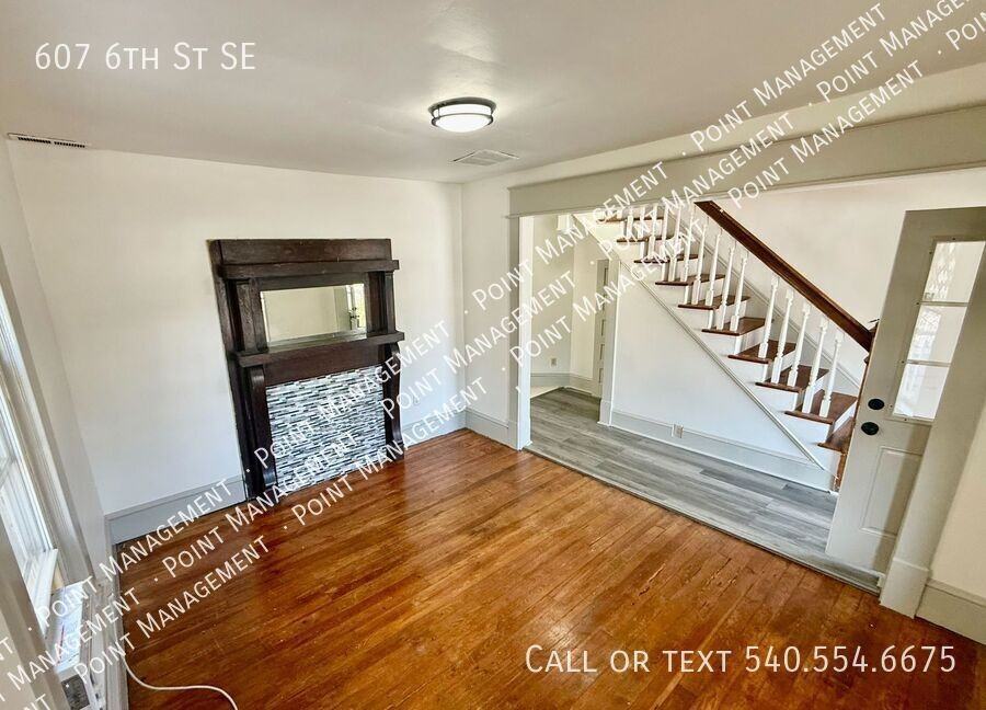 607 6th St Se - Photo 3 of 8