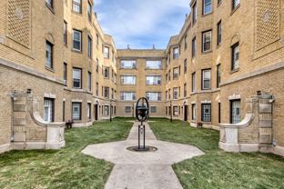 7369 N Damen Ave - Photo 1 of 1