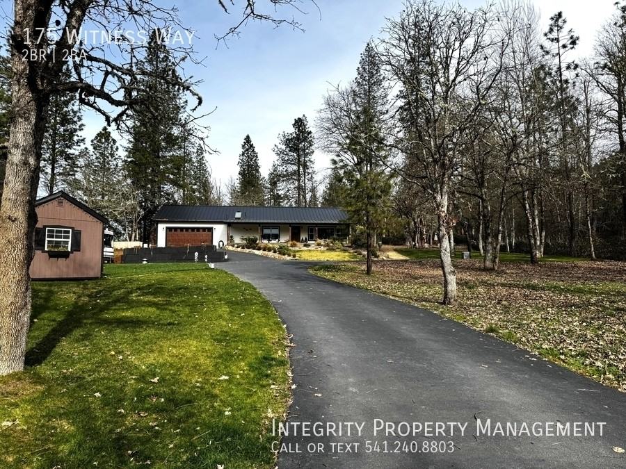 175 Witness Way - Photo 3 of 44