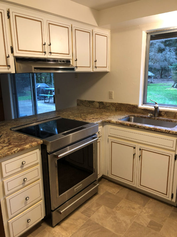 946 Silver Lake Rd - Photo 2 of 20