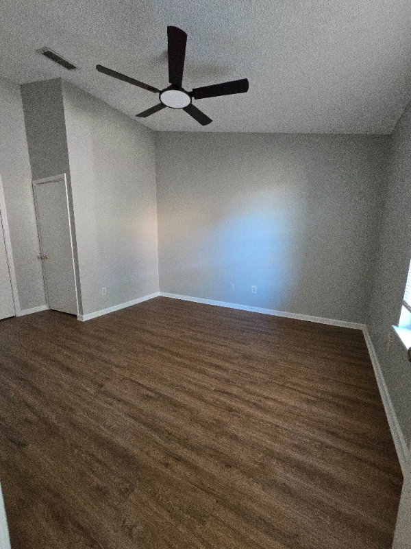 45192 Mickler St #101 - Photo 4 of 6