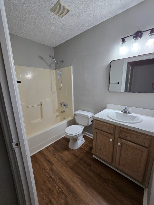45192 Mickler St #101 - Photo 5 of 6