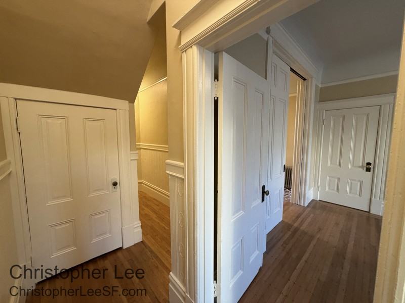 2211 Pine St - Photo 2 of 18