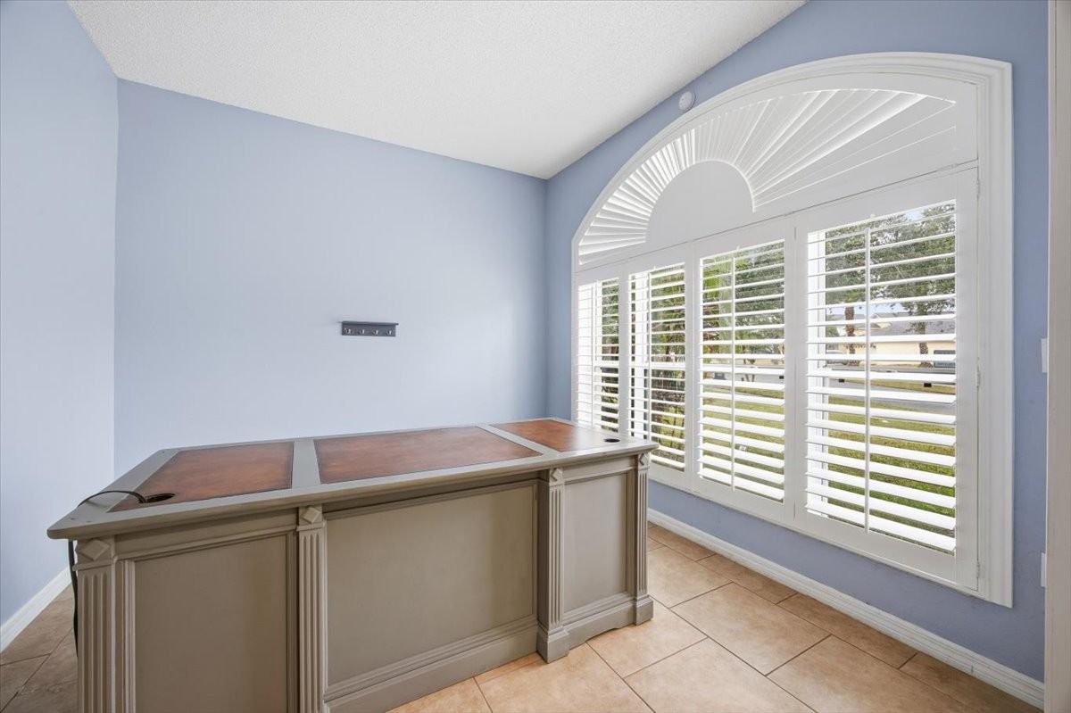 146 Burrell Cir #1 - Photo 4 of 26