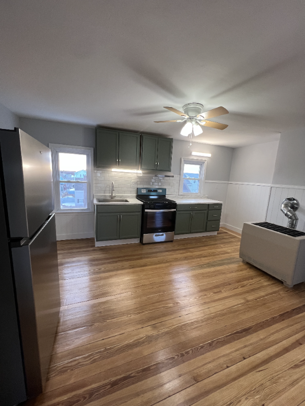 25 Babbitt St #3 - Photo 3 of 19
