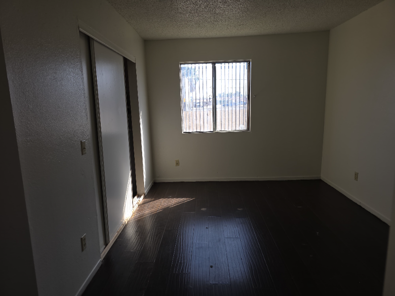 2512 Carroll St #A - Photo 7 of 10