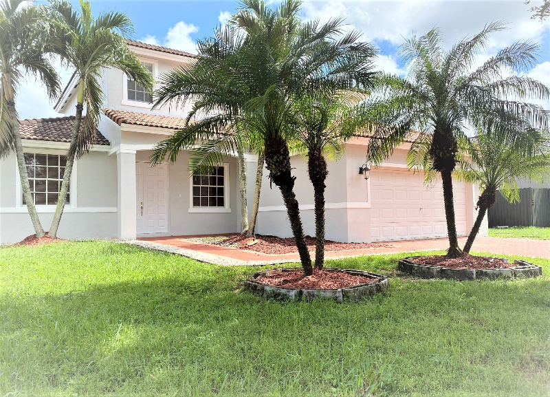 14300 Sw 159th Pl - Photo 2 of 20