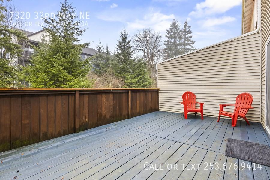 7320 33rd Way Ne - Photo 2 of 22