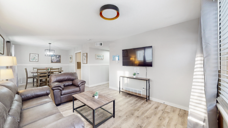 1217 Victor St - Photo 3 of 16